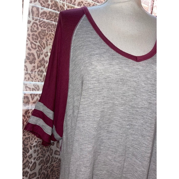 Women’s Burgundy Maurices Quarter Sleeve Shirt 💖 - Picture 9 of 17